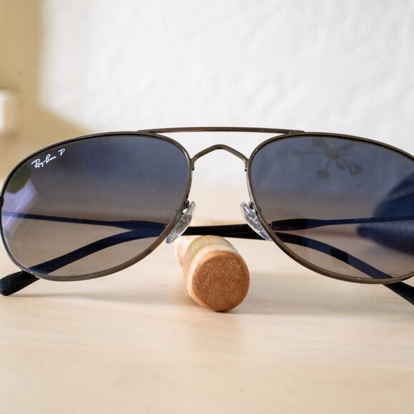 Ray-Ban Sunglasses with case - Picture 3 of 8